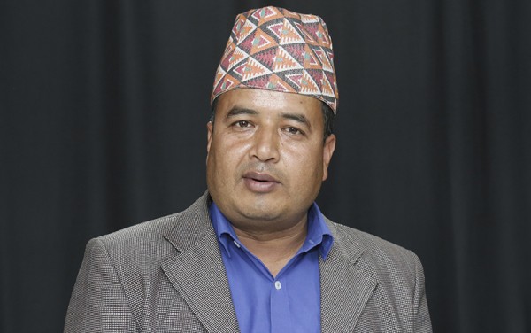 साइबर क्राइम आरोपमा एमाले नेता महेश बस्नेत प्रहरीसमक्ष बयान दिन उपस्थित