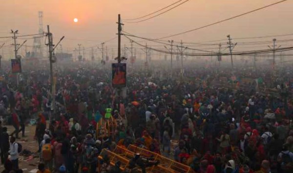 महाकुम्भ मेलामा भागदौड मच्चियो, दर्जनौ हताहत भएको आशंका
