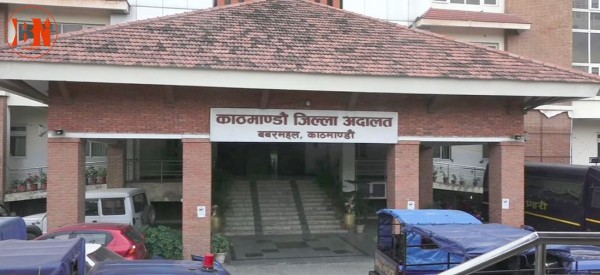 अदालतबाट हत्कडीसहित थुनुवा फरार