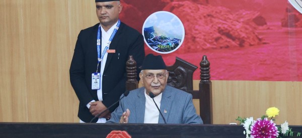 देश  पछाडि  होइन, अगाडि बढ्छ : प्रधानमन्त्री ओली