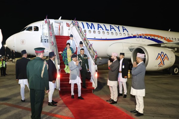 चीन भ्रमण सकेर प्रधानमन्त्री ओली स्वदेश फर्किए