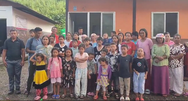 होल्डिङ सेन्टरमा आश्रित रसुवाका विस्थापित परिवार सहयोगको पर्खाइमा