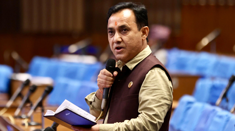 समानुपातिकमा बस्दिनँ, साथीको अवसर खोस्न चाहन्नँ:  विश्वप्रकाश शर्मा