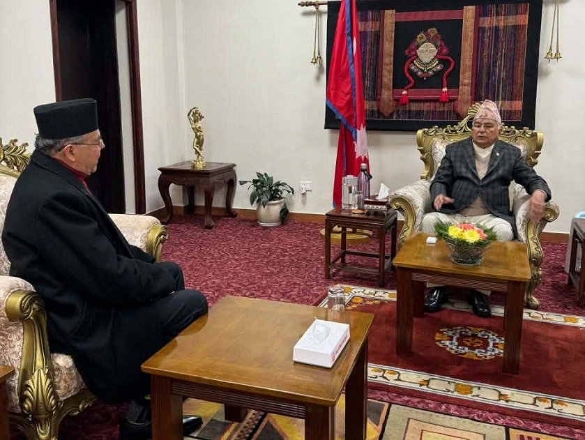 राष्ट्रपति पौडेल र पूर्वप्रधानमन्त्री खनालबीच शीतल निवासमा छलफल