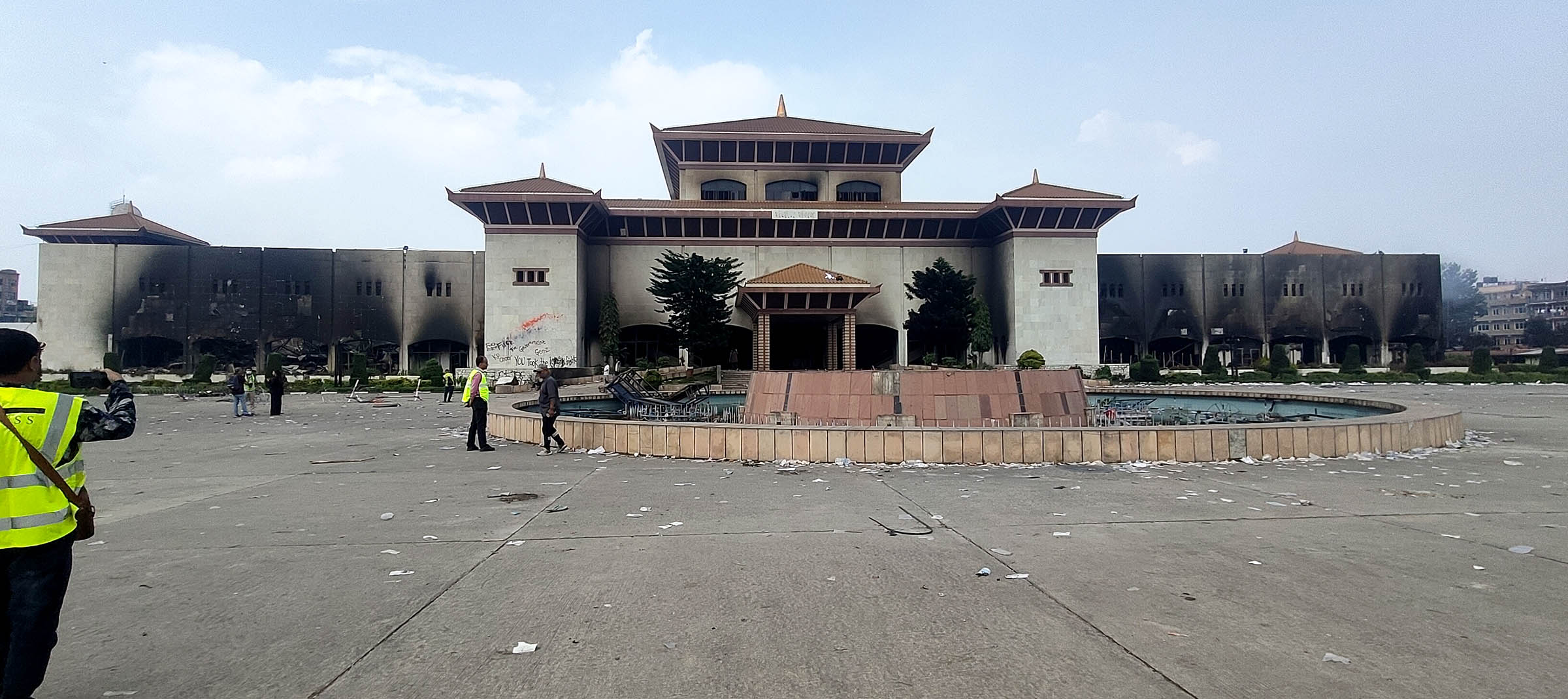 संसद् सचिवालयद्वारा लुटिएका मालसामान फिर्ता गर्न आग्रह
